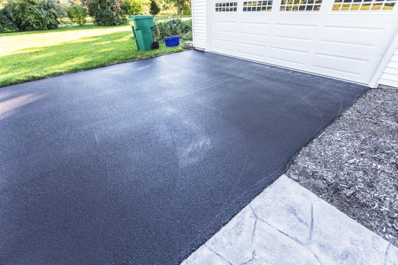 Tar Driveway Sealing in Miami Dade County, FL